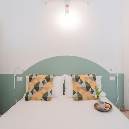 A Step From The Dome Apartment By Rent All Como Exterior photo