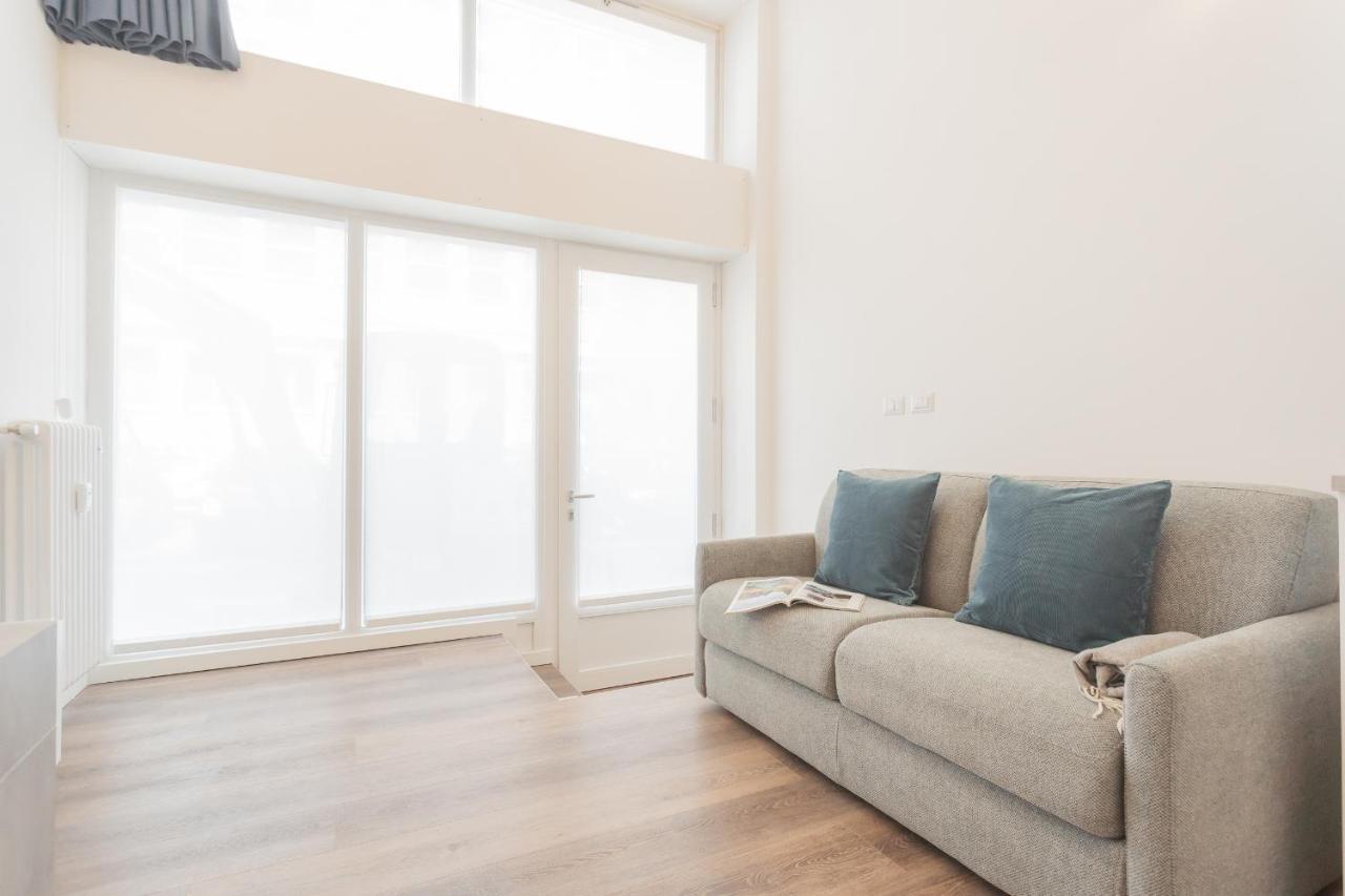 A Step From The Dome Apartment By Rent All Como Exterior photo