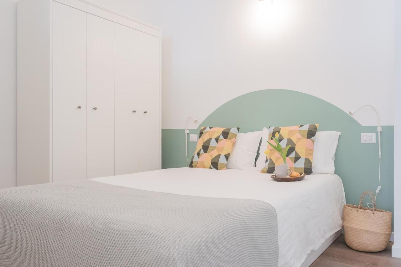 A Step From The Dome Apartment By Rent All Como Exterior photo